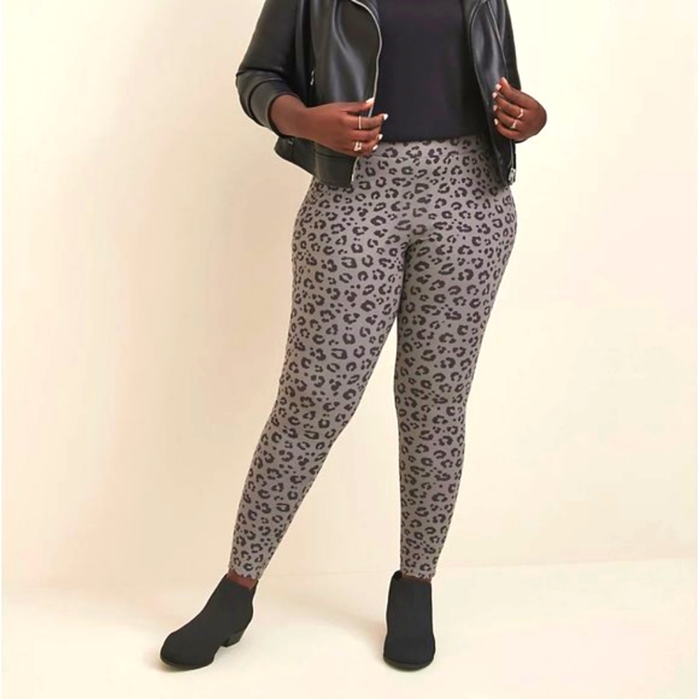 ❤️NWT TORRID PREMIUM LEGGING WITH POCKETS - LEOPARD ANIMAL PRINT - PLUS SIZE